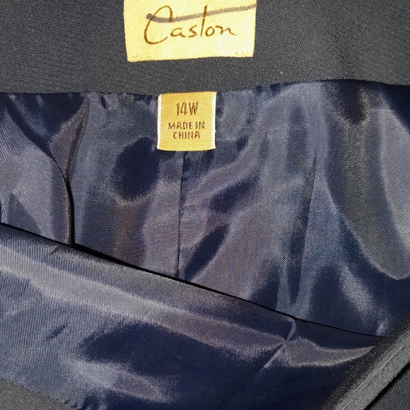 Caslon Women's Navy Lined Pencil Skirt With Side Slit, Size 14W, 24" Length. - Picture 2 of 3